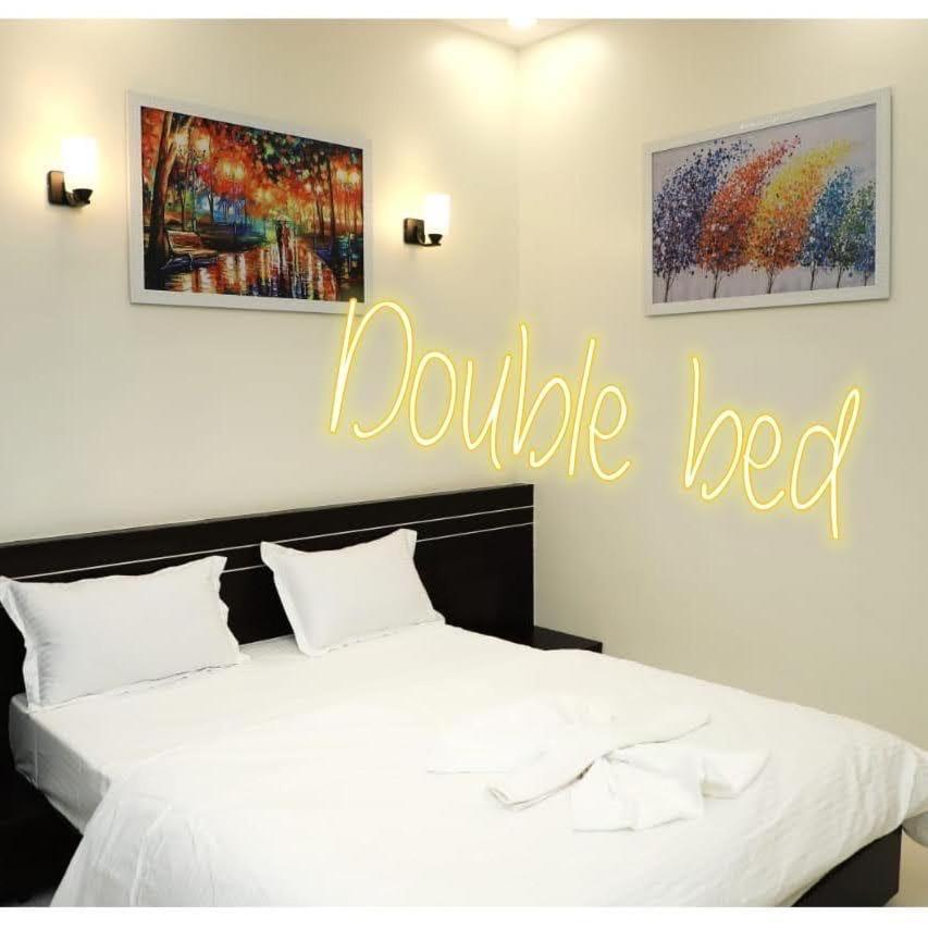 Hotel Opal Plaza Executive Waluj Buzurg Εξωτερικό φωτογραφία